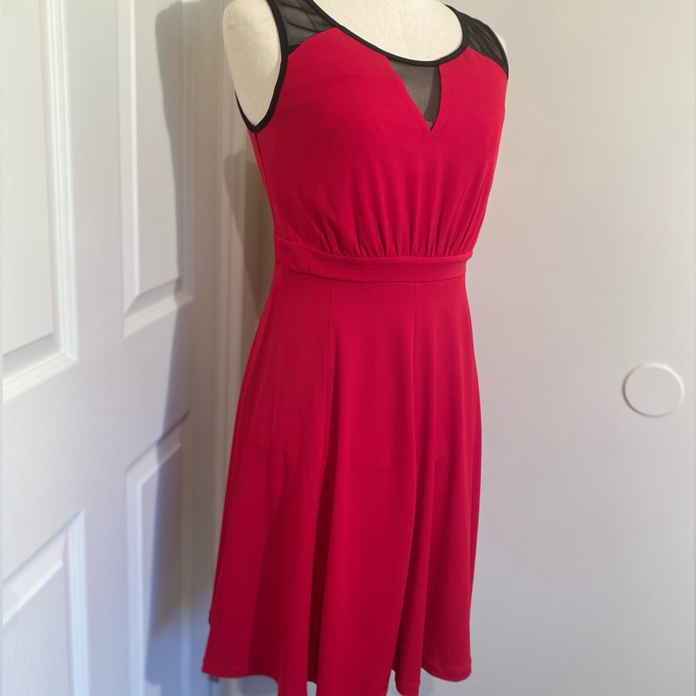 Woman’s perfect red dress size 6 new without tag black accents